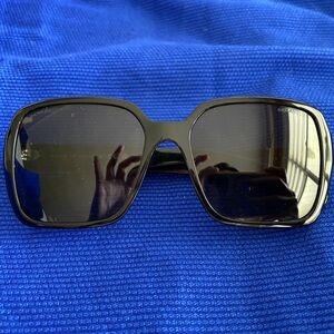 Chanel sunglasses authentic good condition